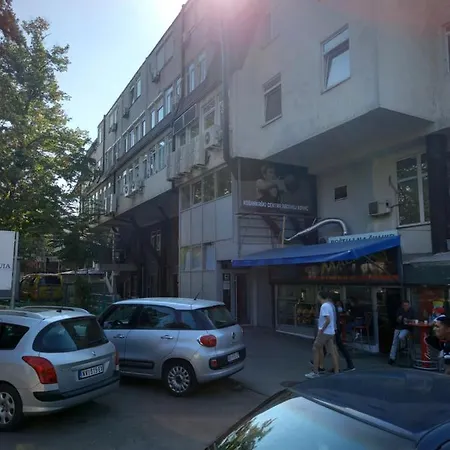 Studio Pionir 1 Apartment